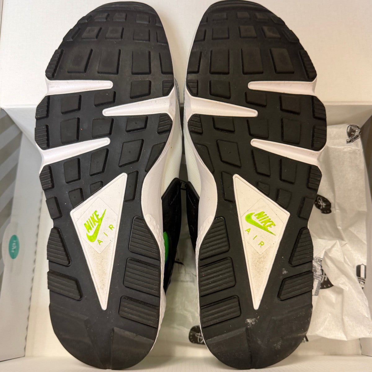 Nike Air Huarache Scream Green (2021) - Image 6