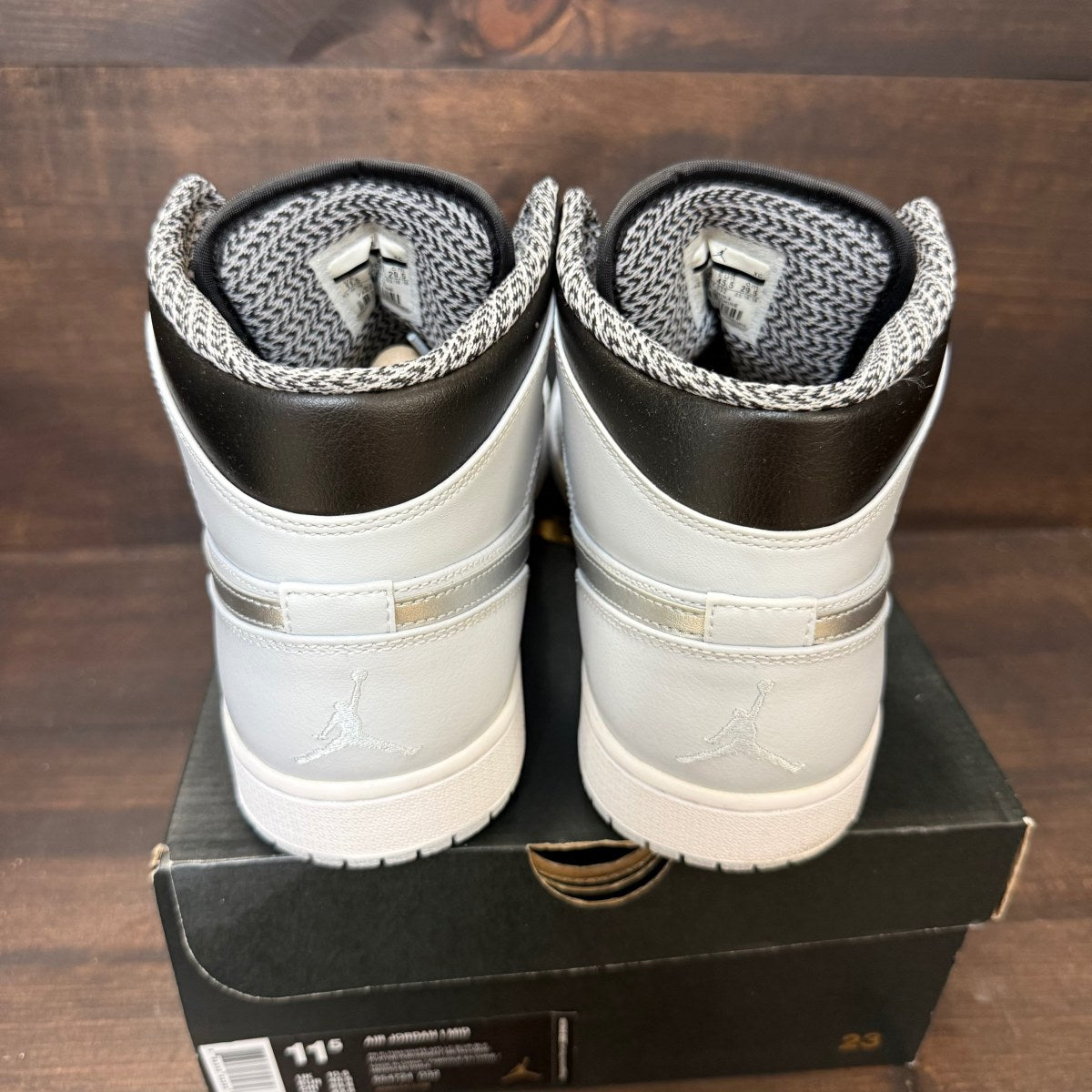 Jordan 1 Mid Pure Platinum Metallic Silver - Image 3