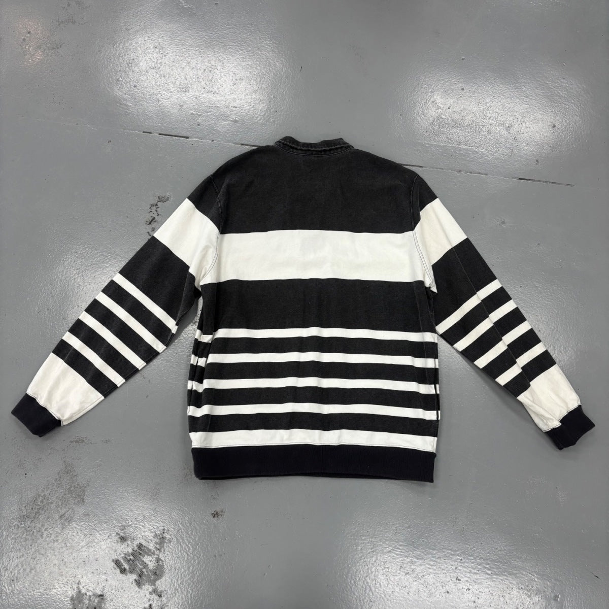 Supreme Printed Stripe Half Zip Sweat Black Size L (Pre-Owned) - Image 2