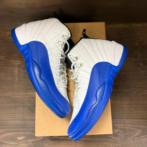 Jordan 12 Retro Blueberry Size 8.5 (Pre-Owned) - Image 2