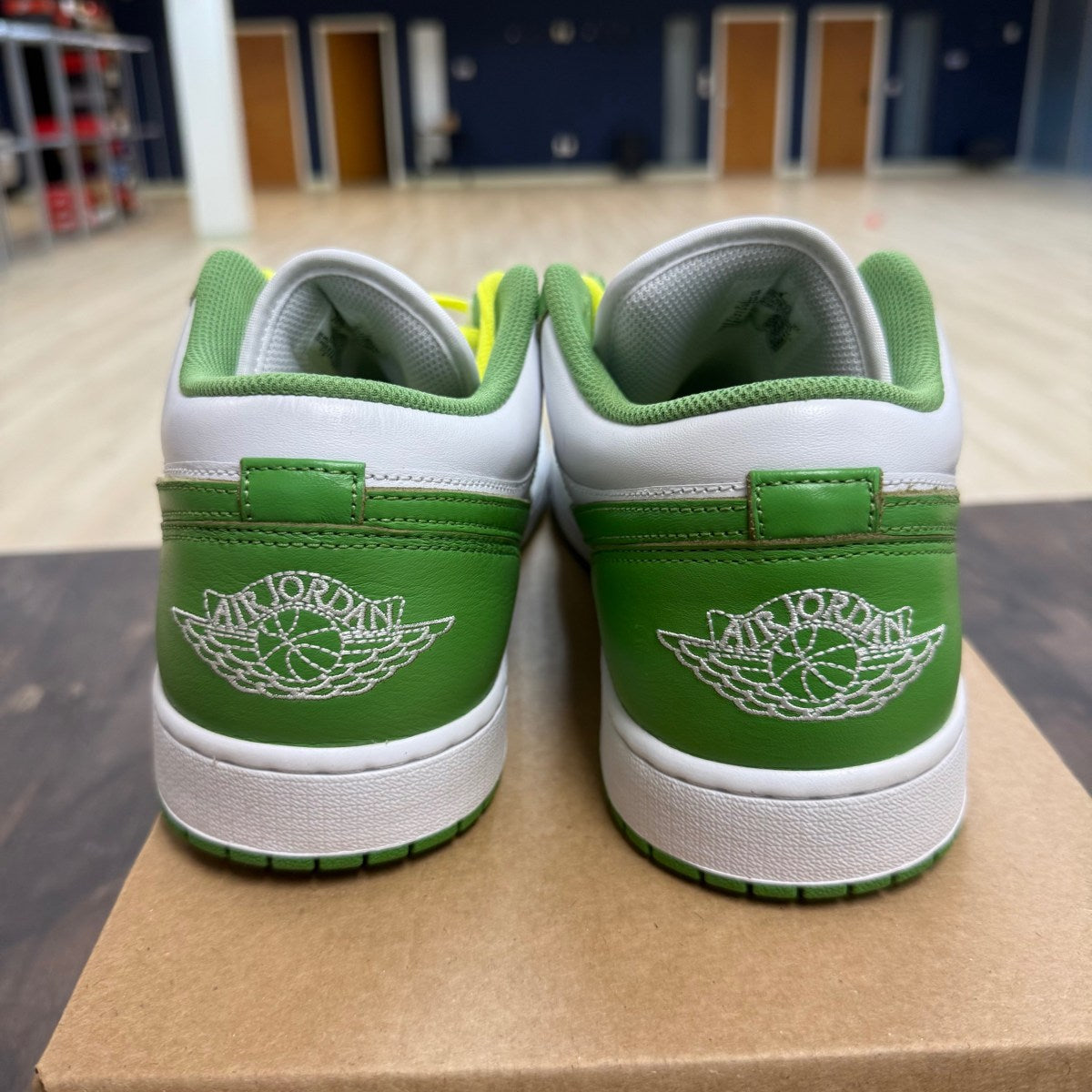 Jordan 1 Low SE Chlorophyll Size 13 (Pre-Owned) - Image 4