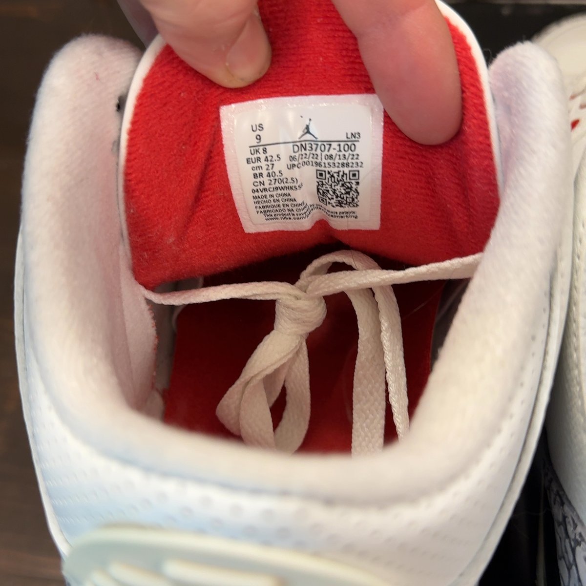 Jordan 3 Retro White Cement Reimagined Size 9 (Pre-Owned) - aux