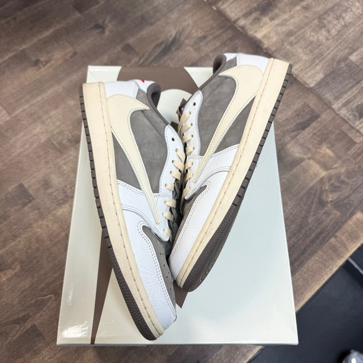 Jordan 1 Retro Low OG SP Travis Scott Reverse Mocha - Image 1