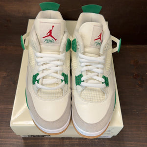 Jordan 4 Retro SB Pine Green Size 12 (Pre-Owned) - tag