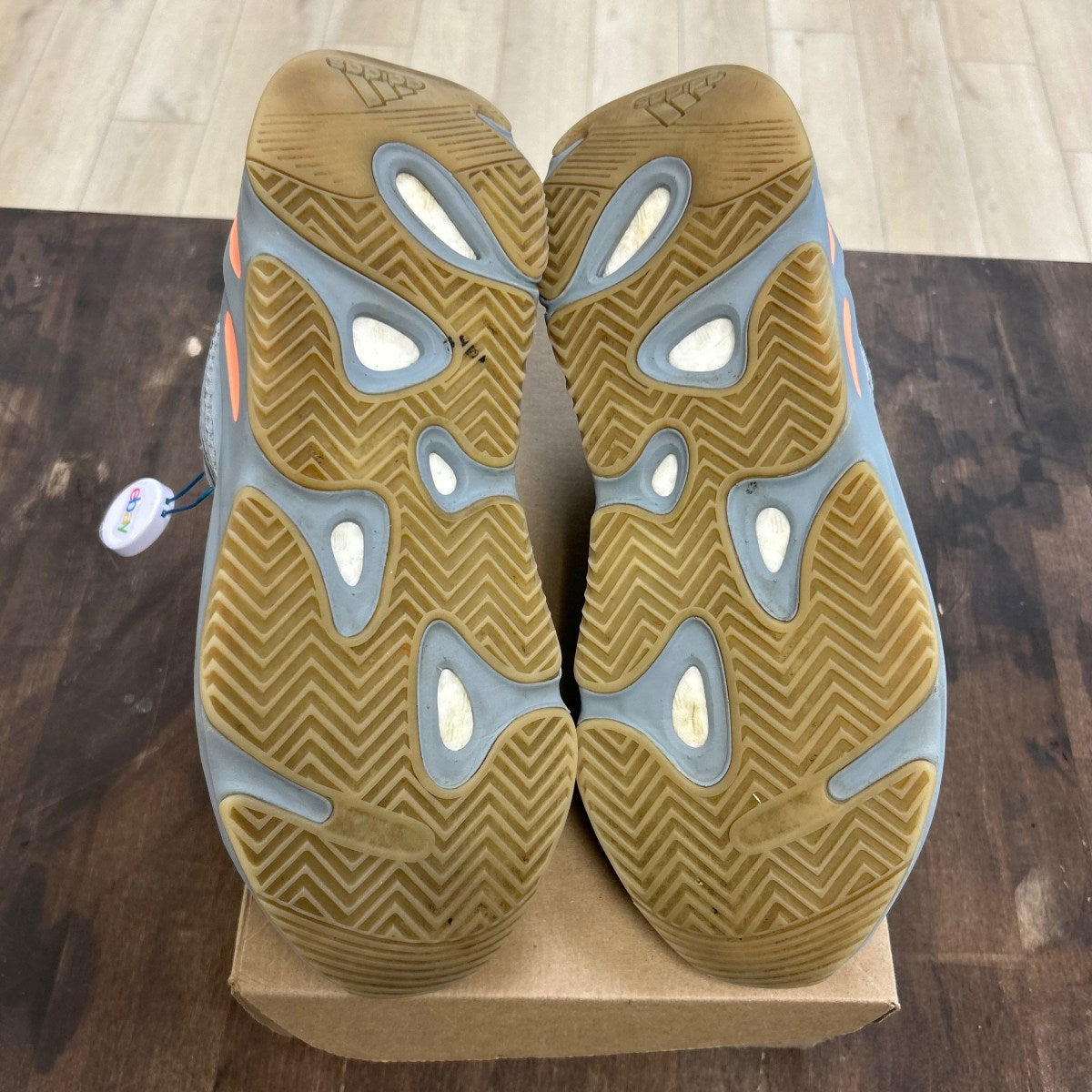 adidas Yeezy Boost 700 V2 Inertia Size 12 (Pre-Owned) - Image 5