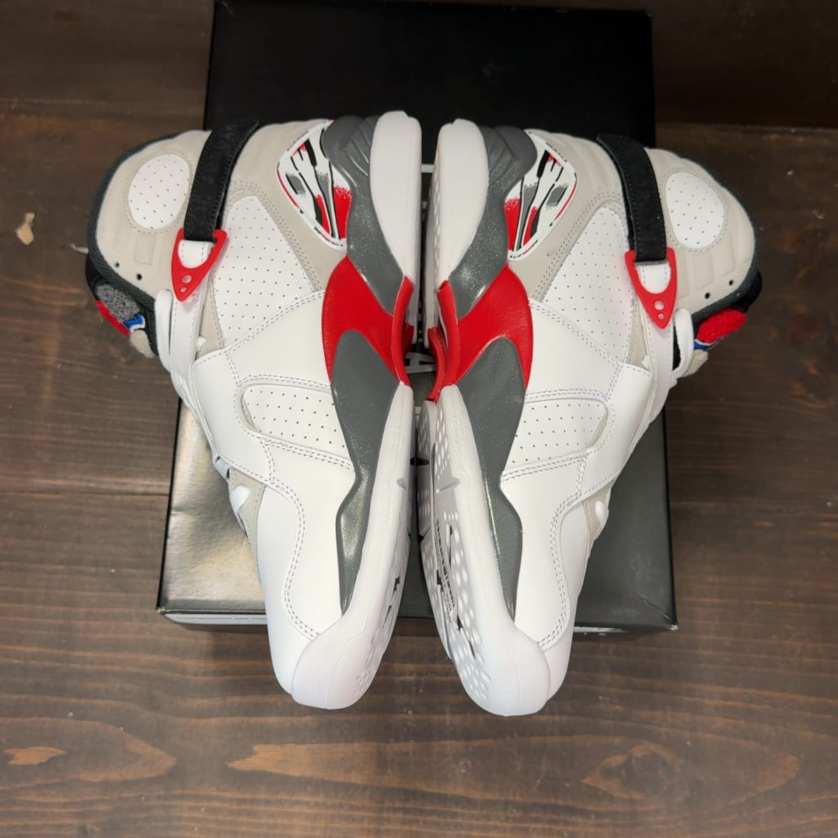 Jordan 8 Retro White True Red (2025) Size 9.5 (Pre-Owned) - aux