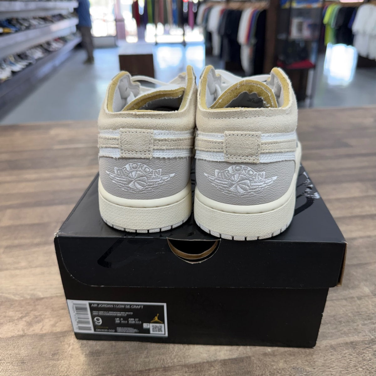 Jordan 1 Low SE Craft Inside Out Tech Grey Size 9 (Pre-Owned)