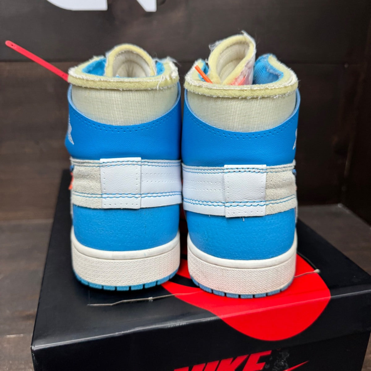 Jordan 1 Retro High Off-White University Blue - Image 5