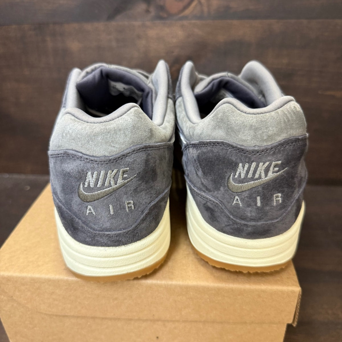 Nike Air Max 1 Crepe Soft Grey Size 12 (Pre-Owned) - Image 3