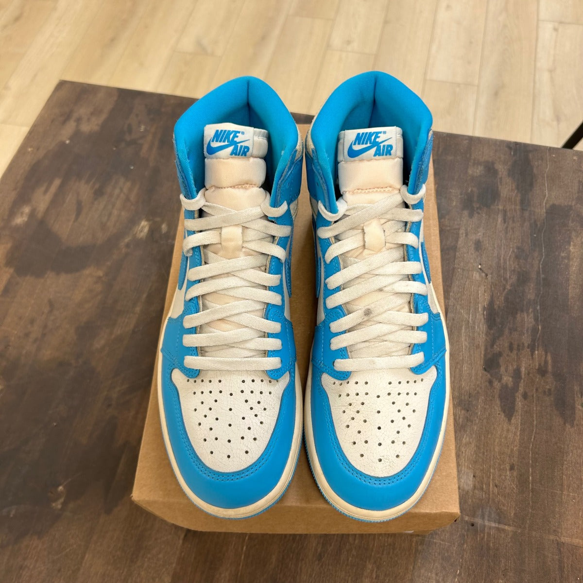 Jordan 1 Retro High OG UNC Reimagined Size 9 (Pre-Owned) - Image 2