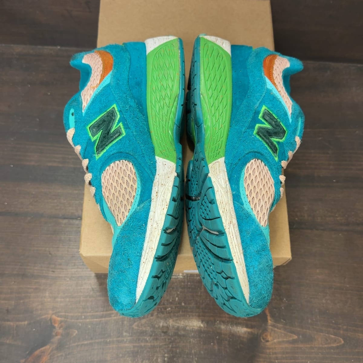 New Balance 2002R Salehe Bembury Water Be The Guide Size 10.5 (Pre-Owned) - aux