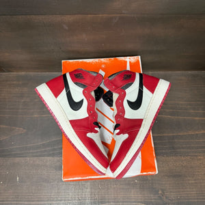 Jordan 1 Retro High OG Chicago Lost and Found (GS) - Image 4