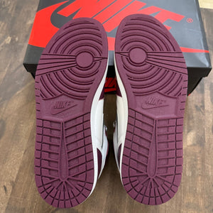 Jordan 1 Retro High OG Bordeaux - Image 3