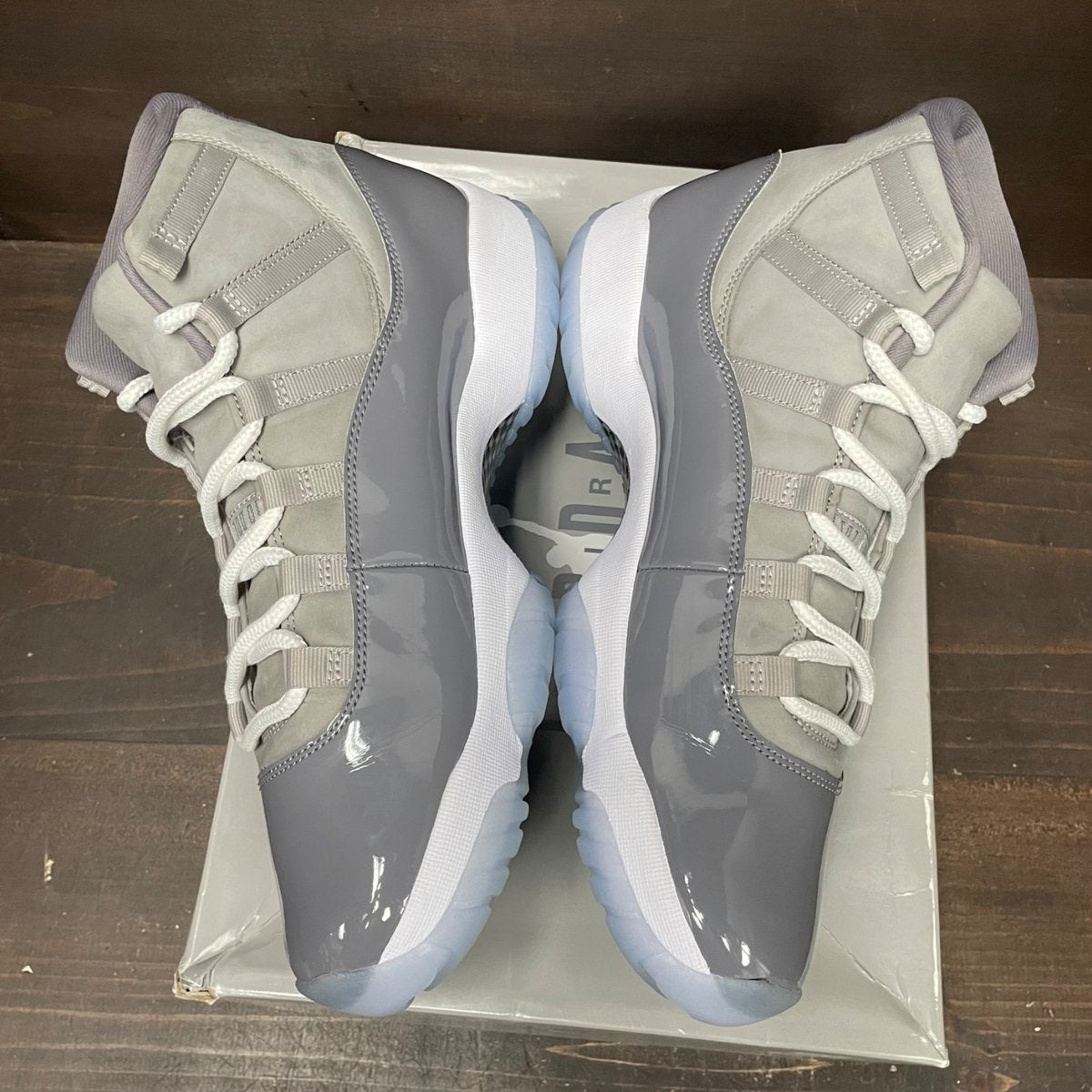Jordan 11 Retro Cool Grey (2021) Size 12.5 (Pre-Owned) - box