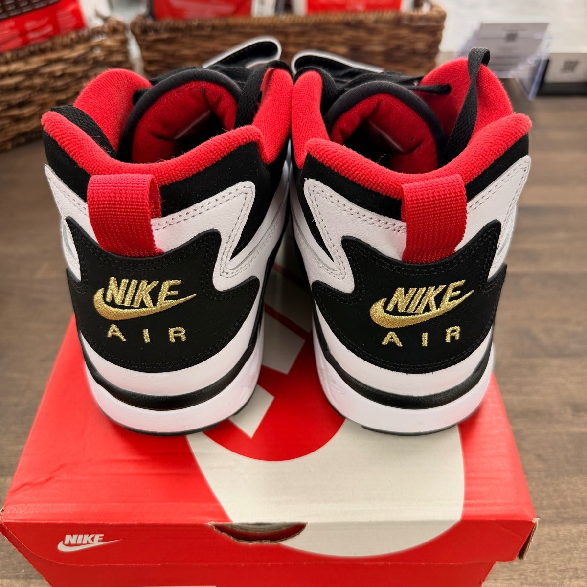 Nike Air Diamond Turf 49ers (2025) - Image 4