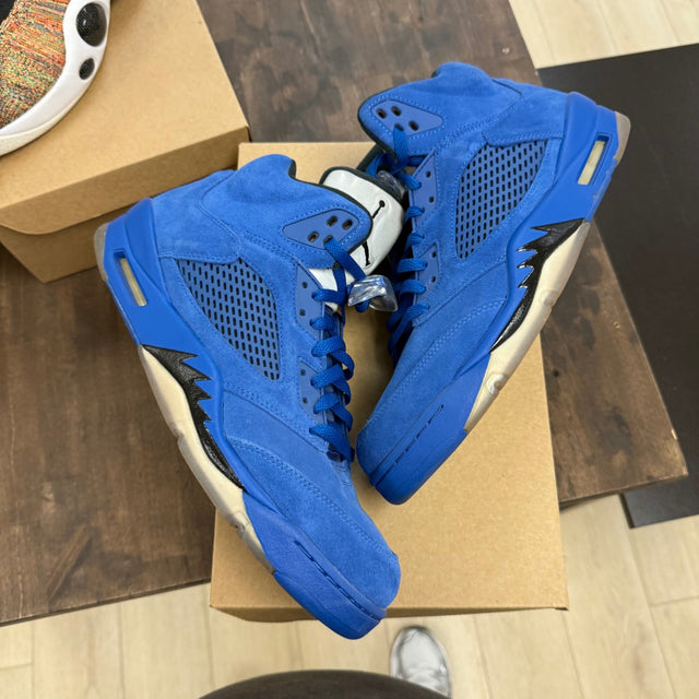 Jordan 5 Retro Blue Suede Size 12 (Pre-Owned) - Image 1