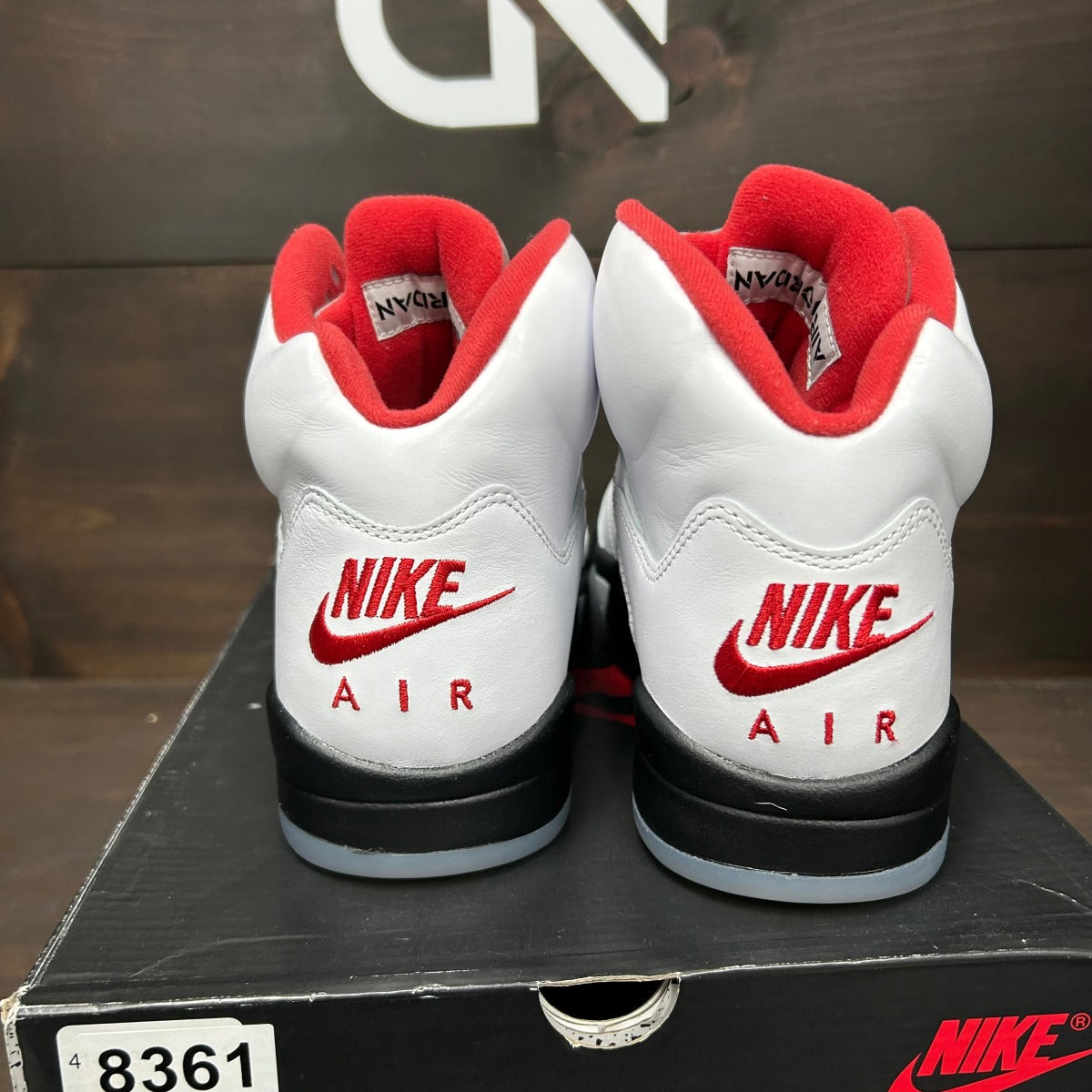 Jordan 5 Retro Fire Red Silver Tongue (2020) Size 8.5 (Pre-Owned) - Image 5