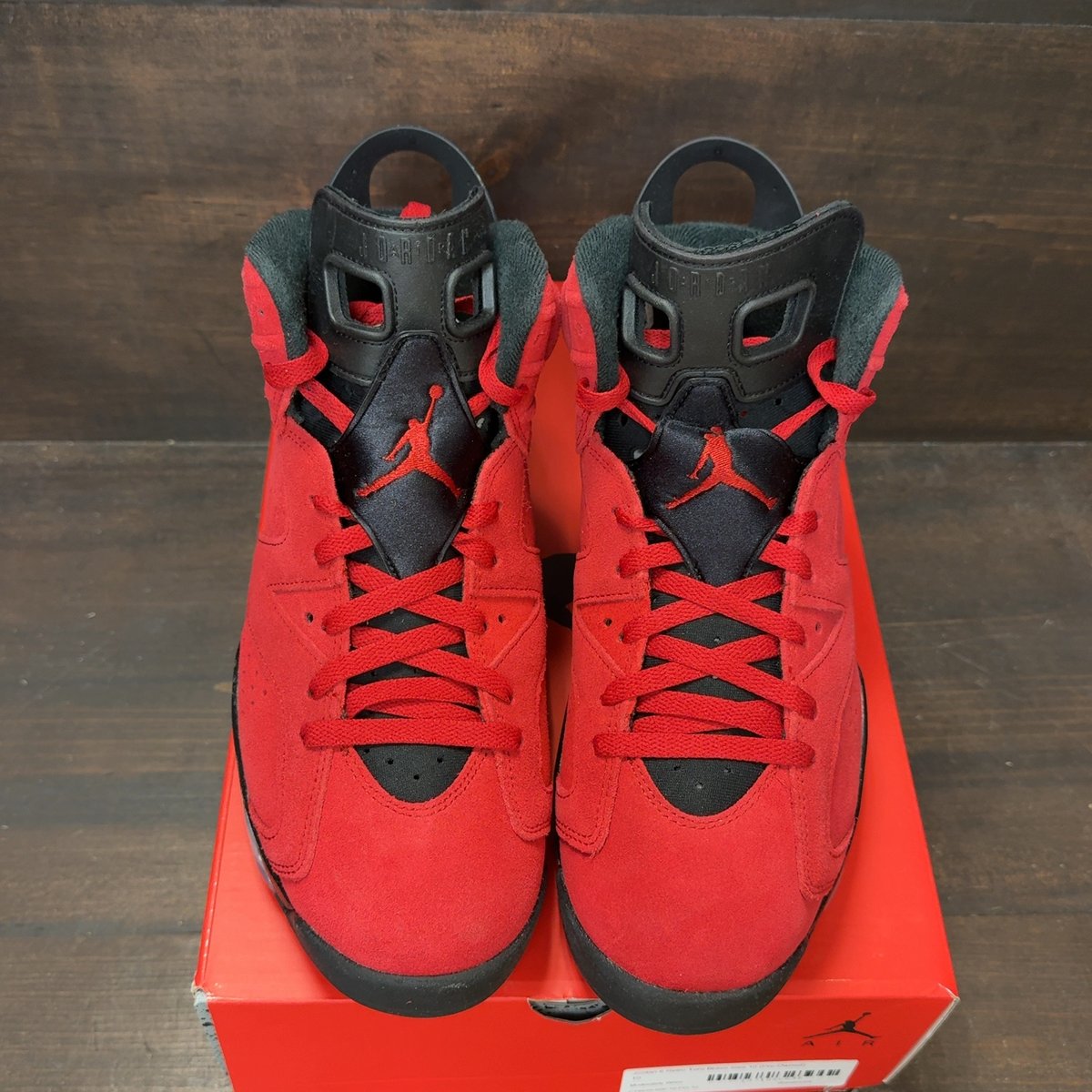 Jordan 6 Retro Toro Bravo Size 10 (Pre-Owned) - tag