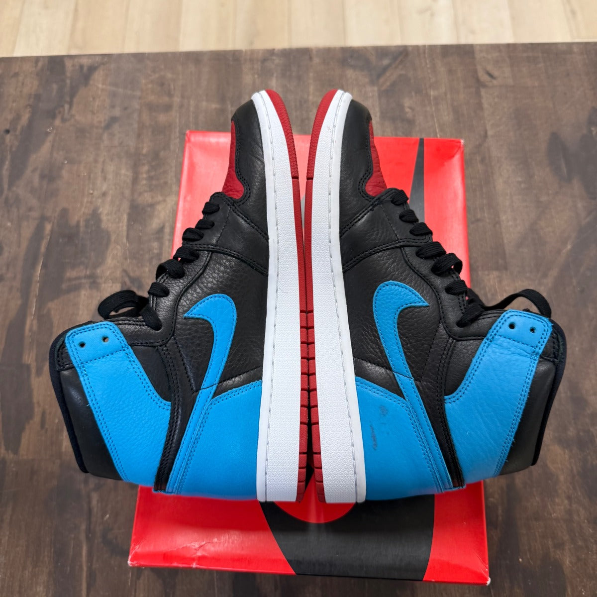 Jordan 1 Retro High NC to Chi (Women's) Size 10W (Pre-Owned) - Image 4