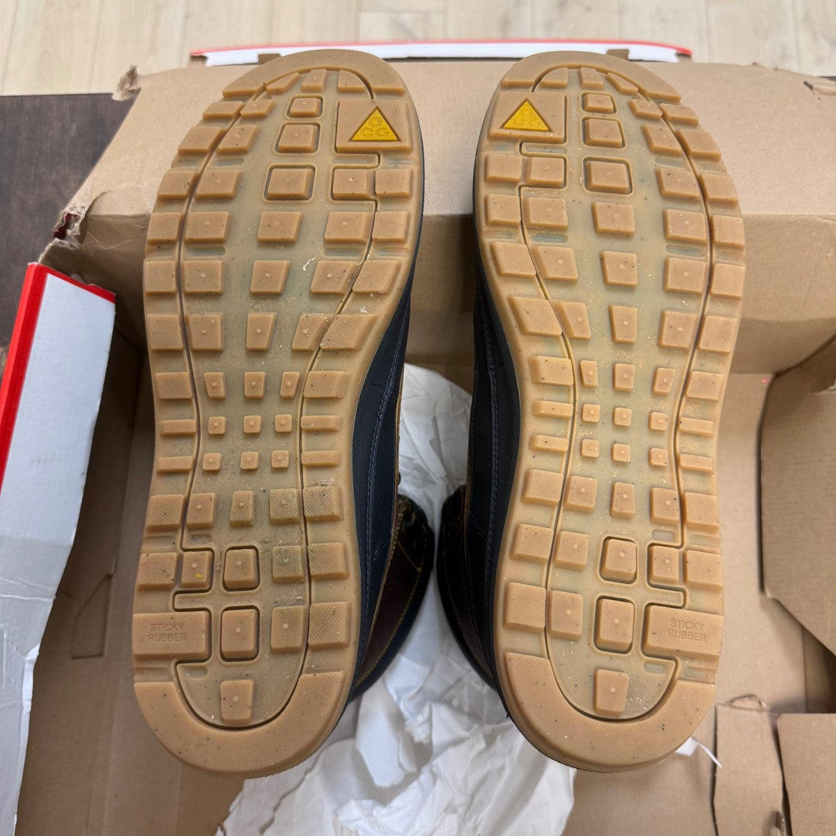 Nike ACG Woodside II Dark Gold Leaf - Image 3