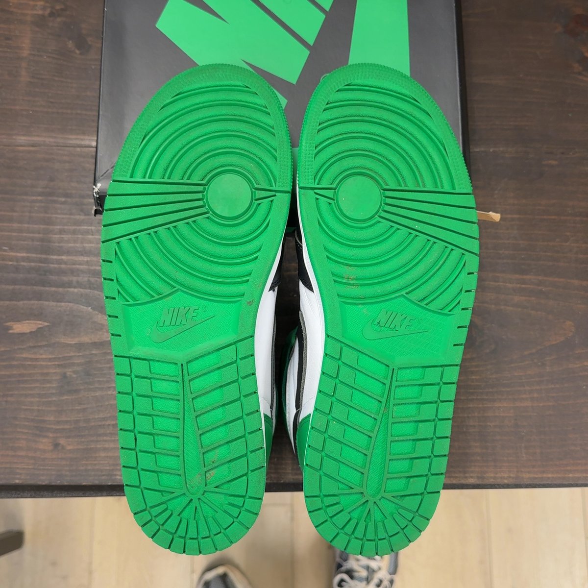 Jordan 1 Retro High OG Lucky Green Size 11.5 (Pre-Owned) - aux