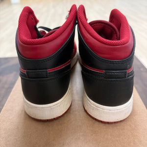 Jordan 1 Mid Reverse Bred (2021) (GS) Size 7Y (Pre-Owned) - Image 3