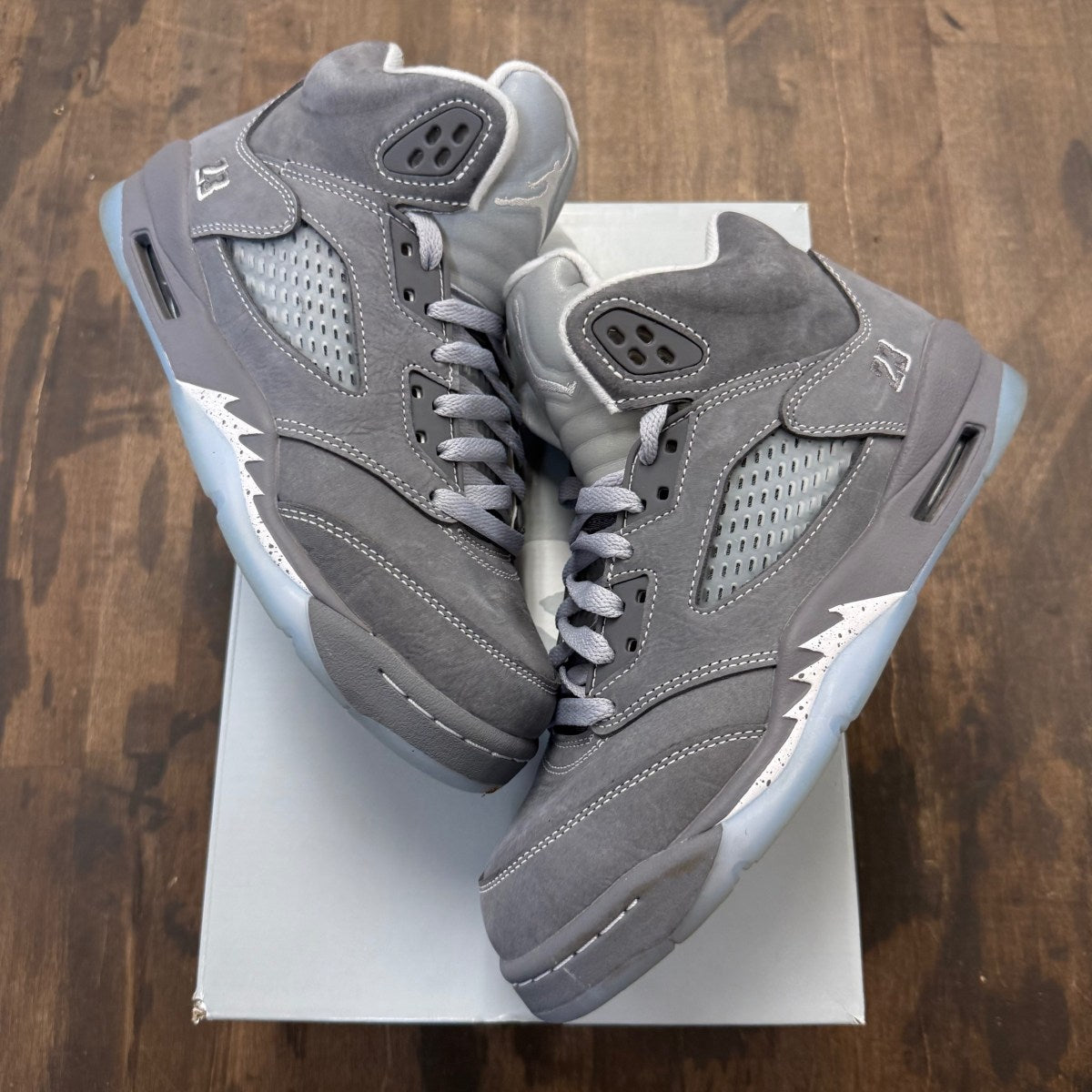 Jordan 5 Retro Wolf Grey (2026) (GS) - Image 1