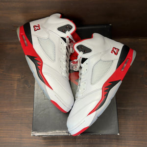 Jordan 5 Retro Fire Red Black Tongue (2025) - Image 2