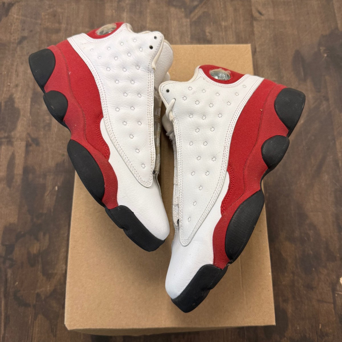 Jordan 13 Retro OG Chicago (2017) (GS) Size 6.5Y (Pre-Owned) - Image 1