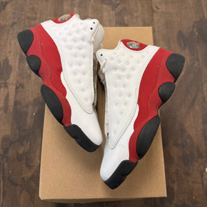 Jordan 13 Retro OG Chicago (2017) (GS) Size 6.5Y (Pre-Owned) - Image 1
