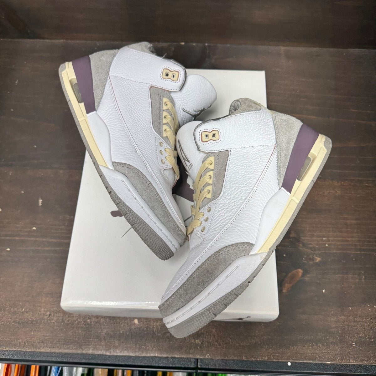 Jordan 3 Retro SP A Ma Maniére (Women's) Size 10W (Pre-Owned) - back