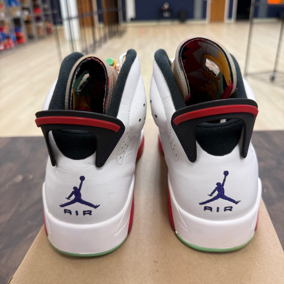 Jordan 6 Retro Hare Size 9 (Pre-Owned) - Image 3