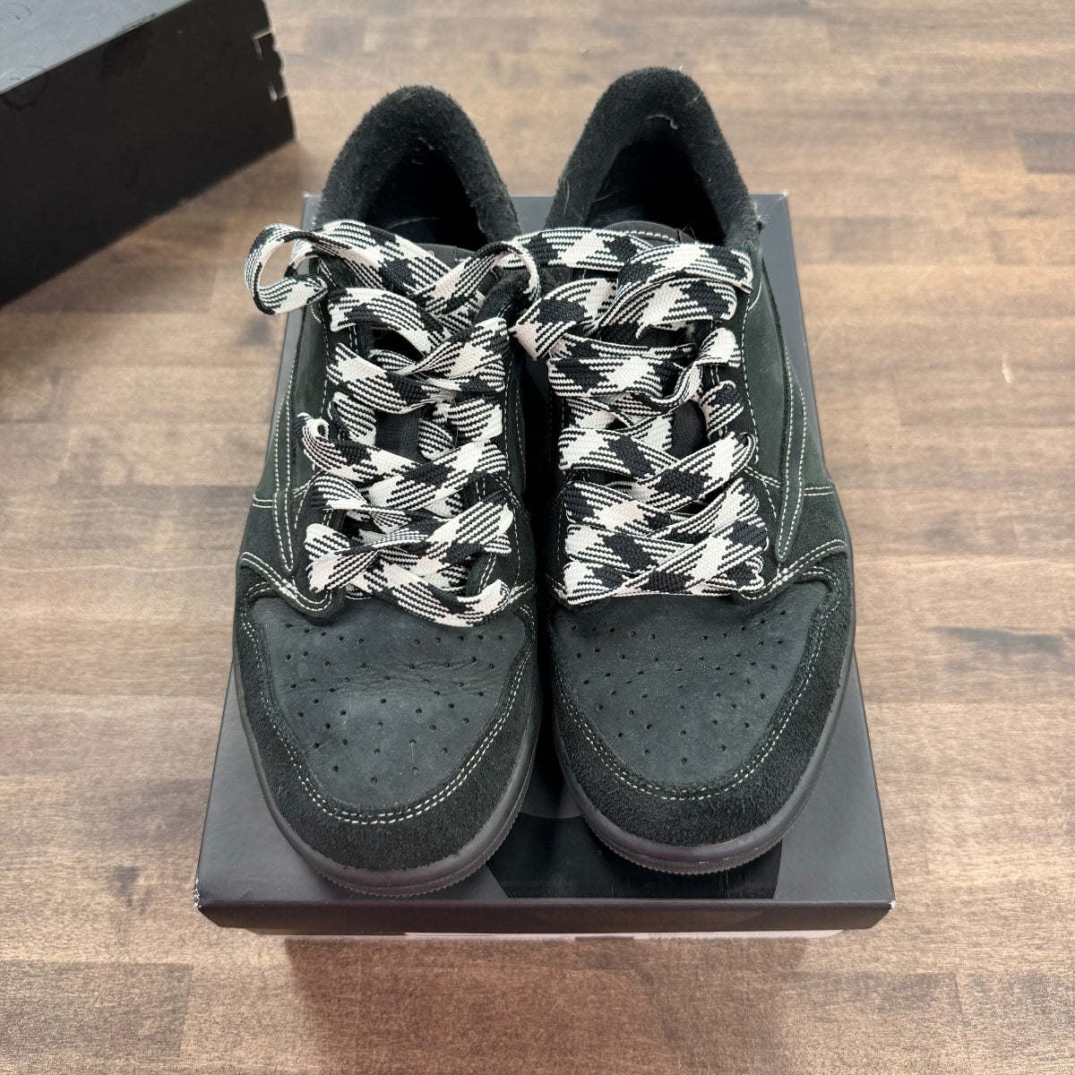 Jordan 1 Retro Low OG SP Travis Scott Black Phantom - Image 2