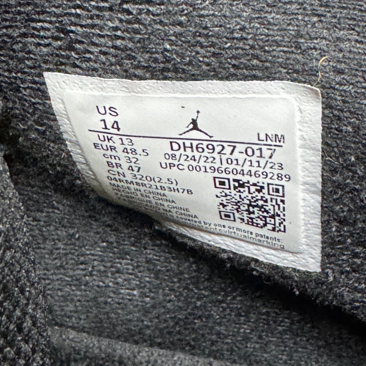 Jordan 4 Retro Thunder (2023) - Image 8