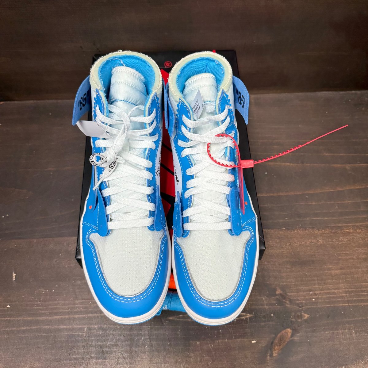 Jordan 1 Retro High Off-White University Blue Size 10.5 (Pre-Owned) - back