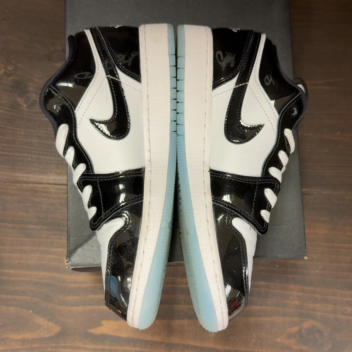 Jordan 1 Low SE Concord (GS) - Image 4