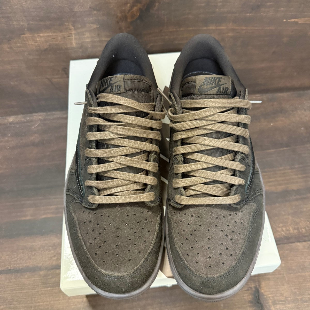 Jordan 1 Retro Low OG SP Travis Scott Velvet Brown - Image 2