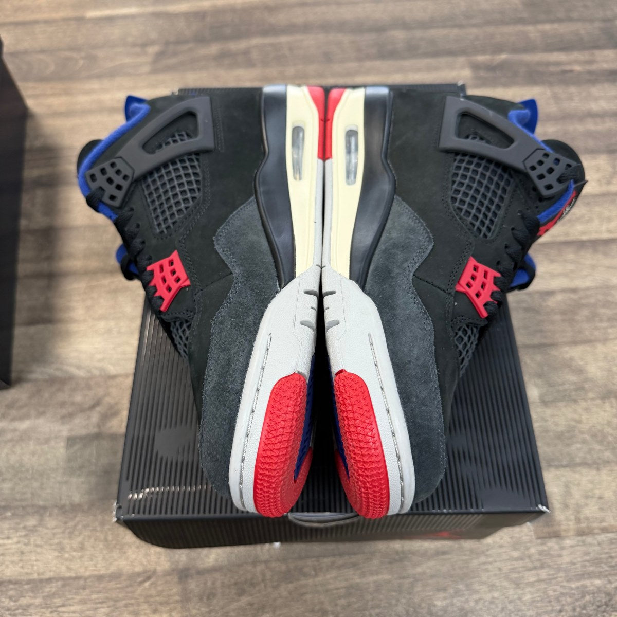 Jordan 4 Retro Rare Air (Gold Lettering) Size 8 (Pre-Owned) - Image 5