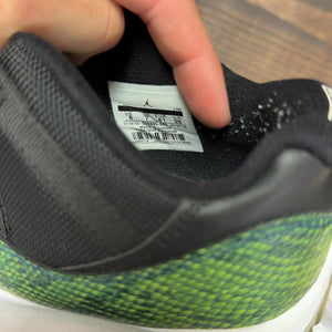 Jordan 11 Retro Low Green Snakeskin Size 8 (Pre-Owned) - Image 7
