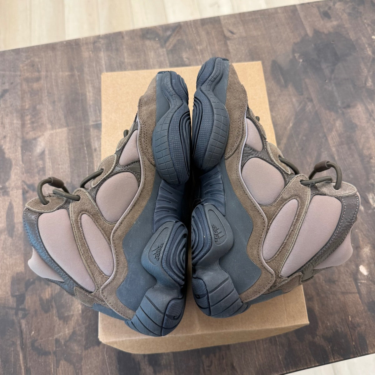 adidas Yeezy 500 High Taupe Black Size 7 (Pre-Owned) - Image 4