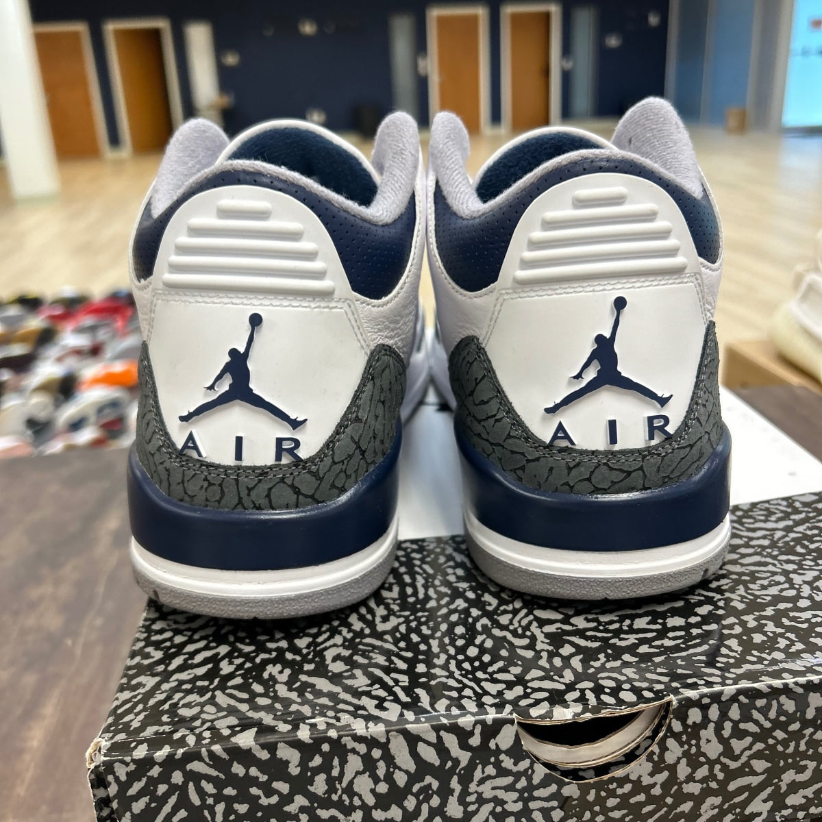 Jordan 3 Retro Midnight Navy - Image 4