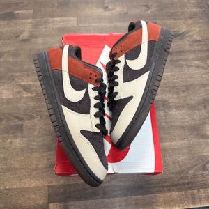 Nike Dunk Low Red Panda Size 8.5 (Moderately Worn Pre-Owned)
