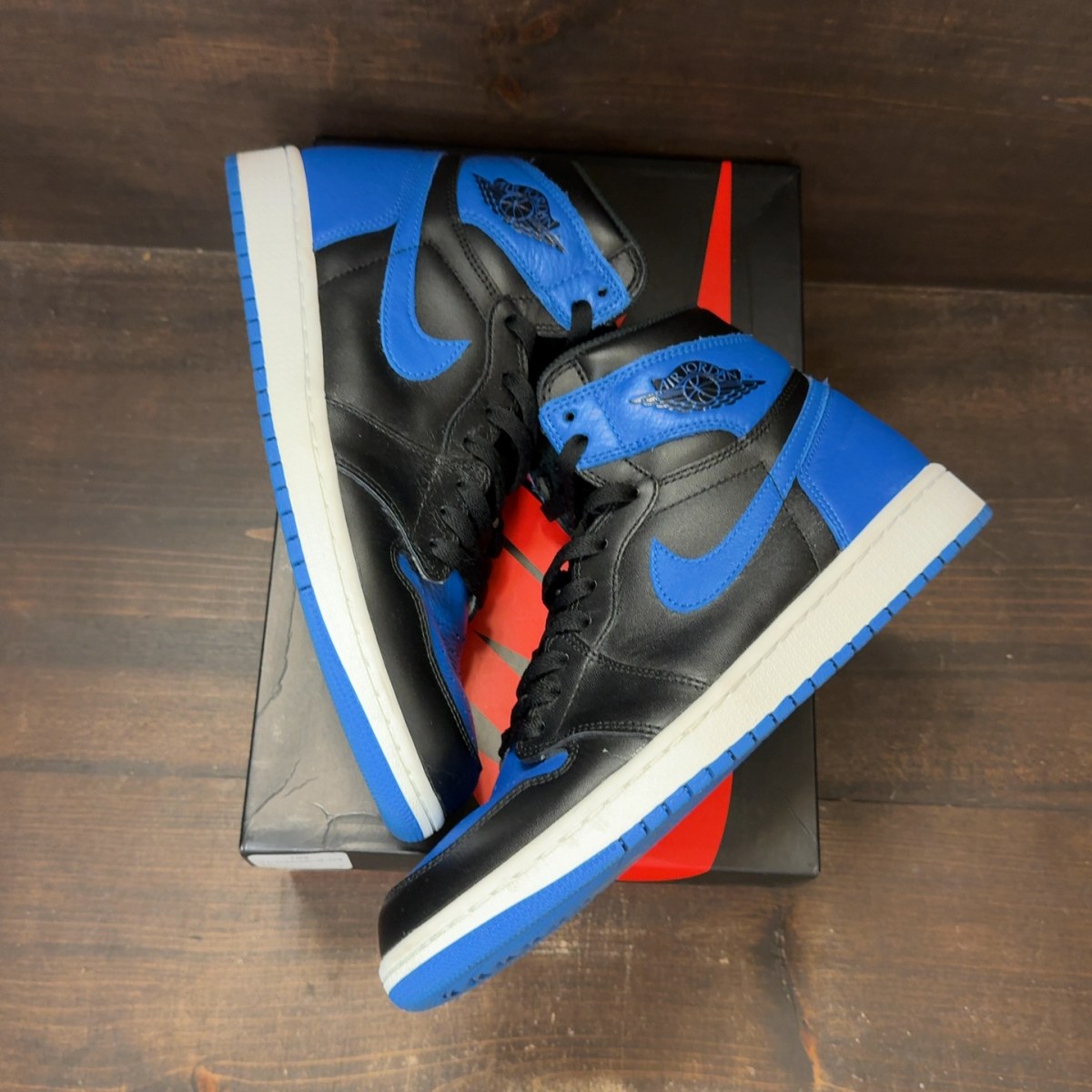 Jordan 1 Retro Royal (2017) Size 9 (Pre-Owned) - back