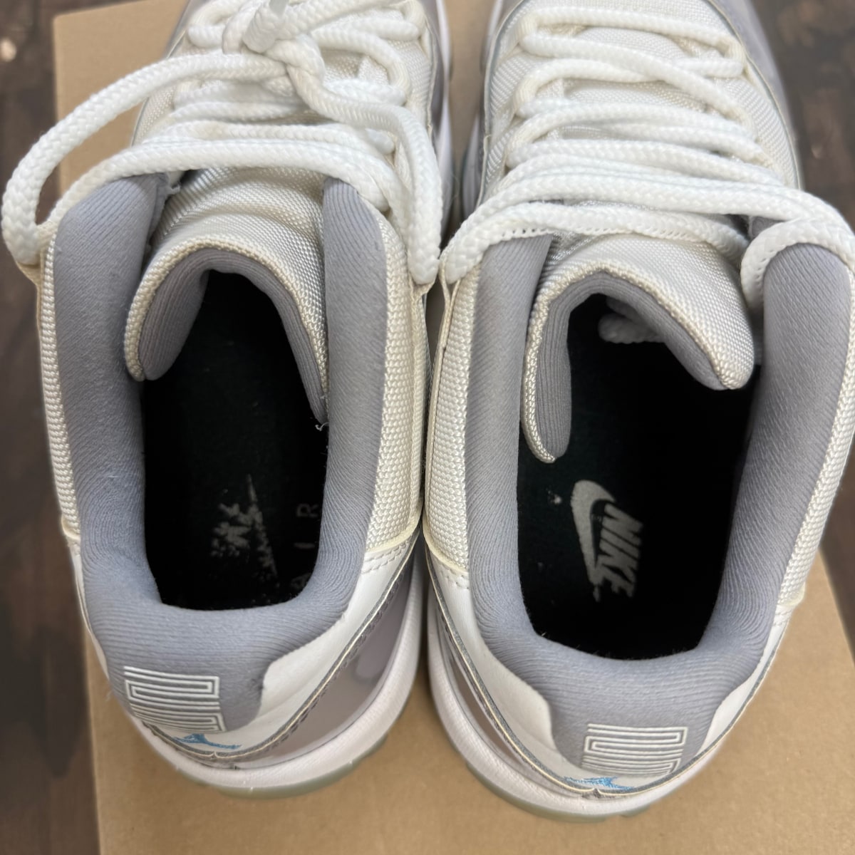 Jordan 11 Retro Low Cement Grey Size 9 (Pre-Owned) - Image 4
