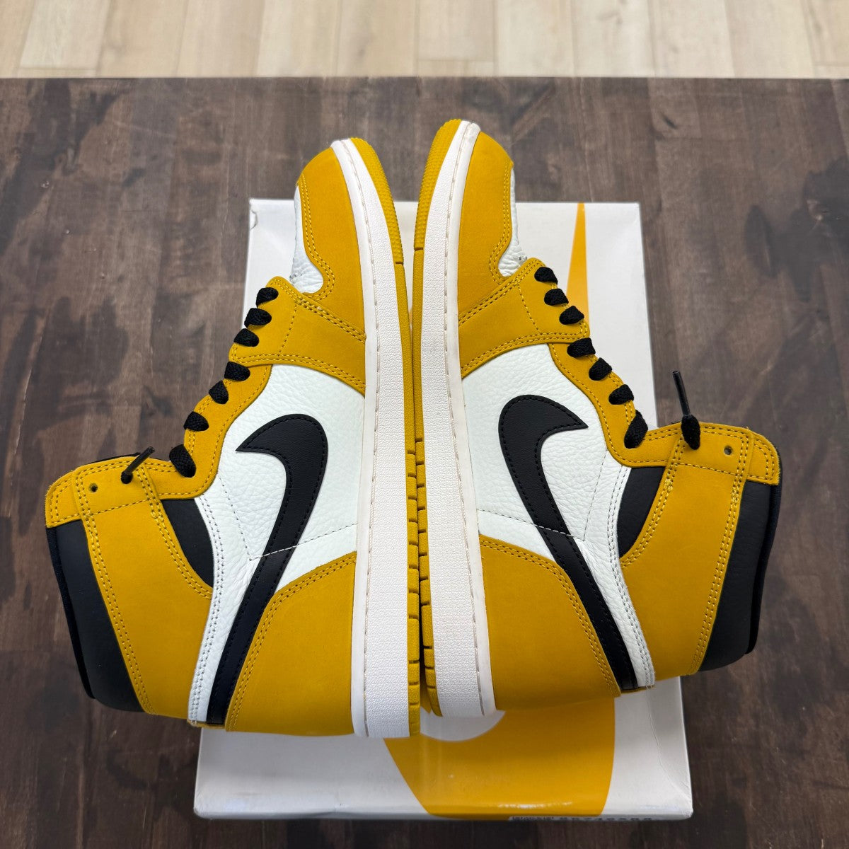 Jordan 1 Retro High OG Yellow Ochre - Image 4