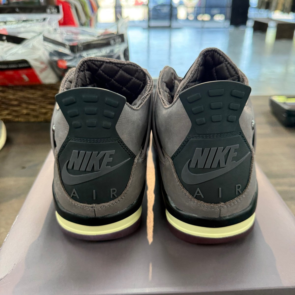 Jordan 4 Retro SP A Ma Maniére Violet Ore - Image 4