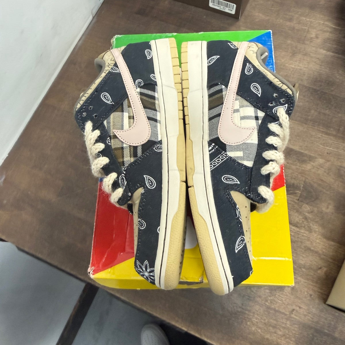 Nike SB Dunk Low Travis Scott Size 9.5 (Pre-Owned) - Image 3