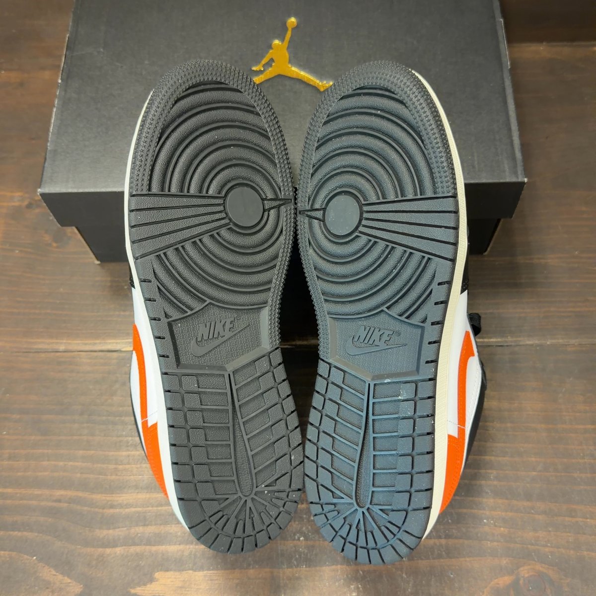 Jordan 1 Low Shattered Backboard Alternate (GS) Size 7Y (Pre-Owned) - aux