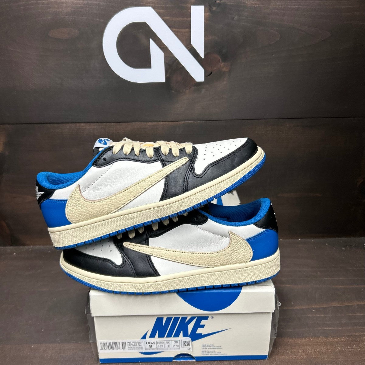 Jordan 1 Retro Low OG SP Fragment x Travis Scott - Image 1