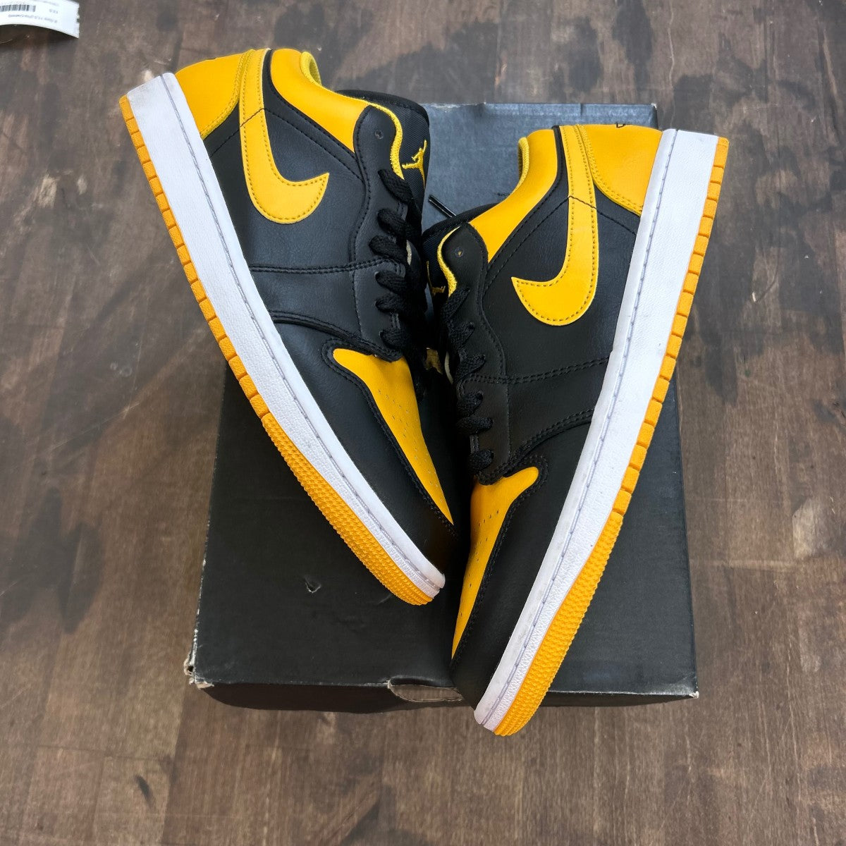Jordan 1 Low Yellow Ochre - Image 1